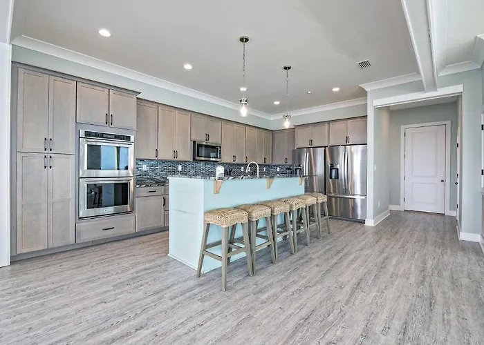 Get Relaxin 5 Bedroom Lockout Holiday home Gulf Shores