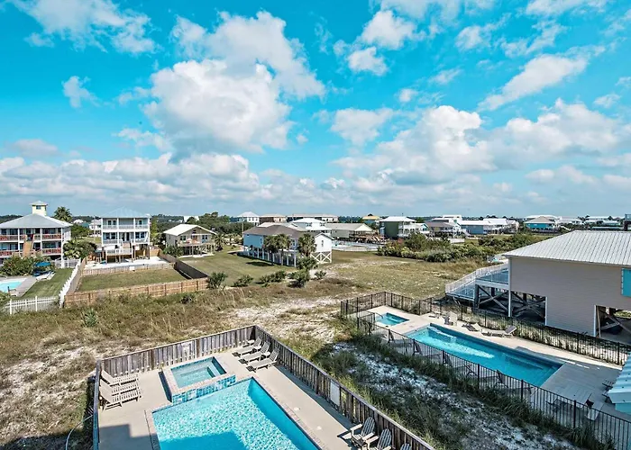 Get Relaxin 5 Bedroom Lockout Holiday home *