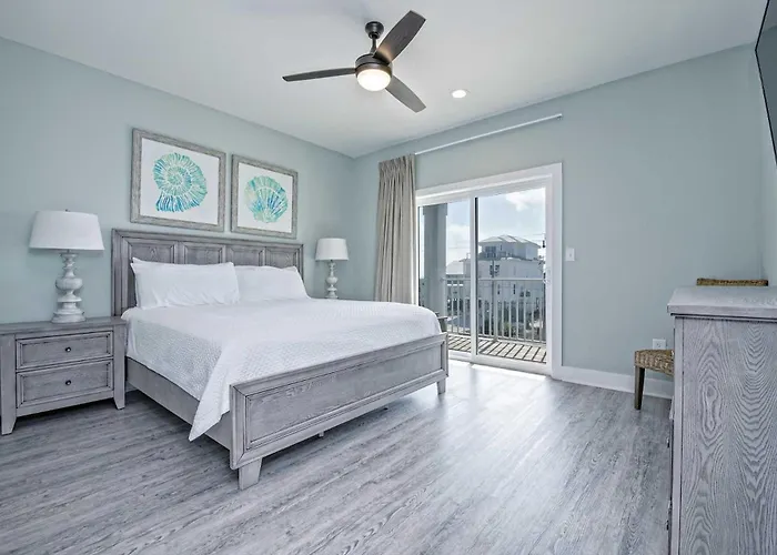 Get Relaxin 5 Bedroom Lockout