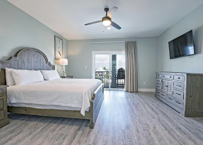 Holiday home Get Relaxin 5 Bedroom Lockout *