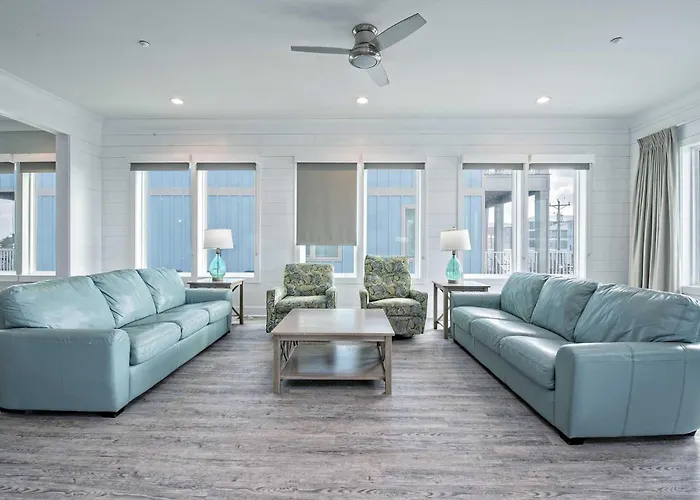 Get Relaxin 5 Bedroom Lockout Holiday home Gulf Shores